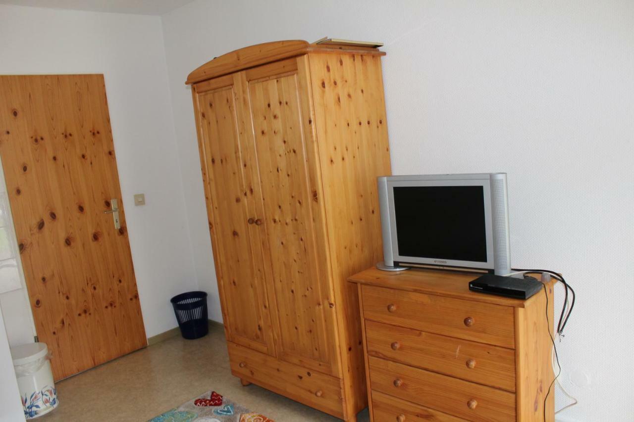 Koenigs Wusterhausen, Gruenheide, Senzig Homestay *